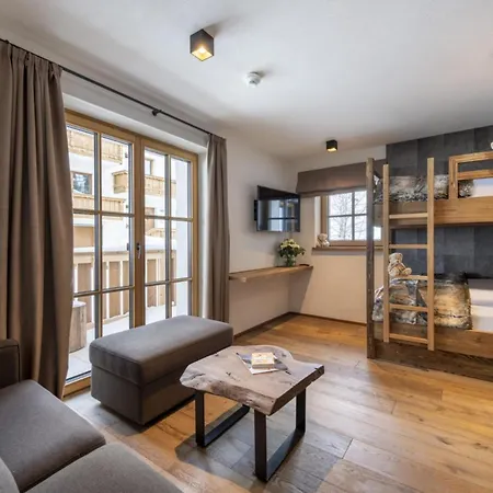 4 Bedroom On The 3 Floor * Lech am Arlberg