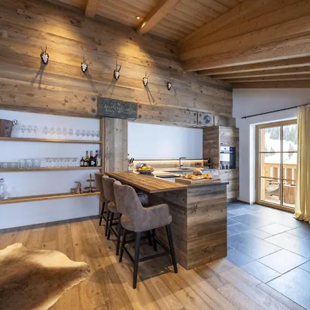 4 Bedroom On The 3 Floor Lech am Arlberg